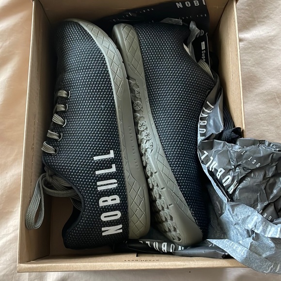 NOBULL Shoes - No Bill low top training shoes
